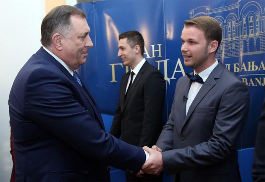 STANIVUKOVIĆ UDARIO MILORADA GDJE NAJVIŠE BOLI: 'Igor Dodik, pametnjaković,  u suštini mali Milin, bez ijedne političke bitke, pozivam ga da...' | Slobodna  Bosna