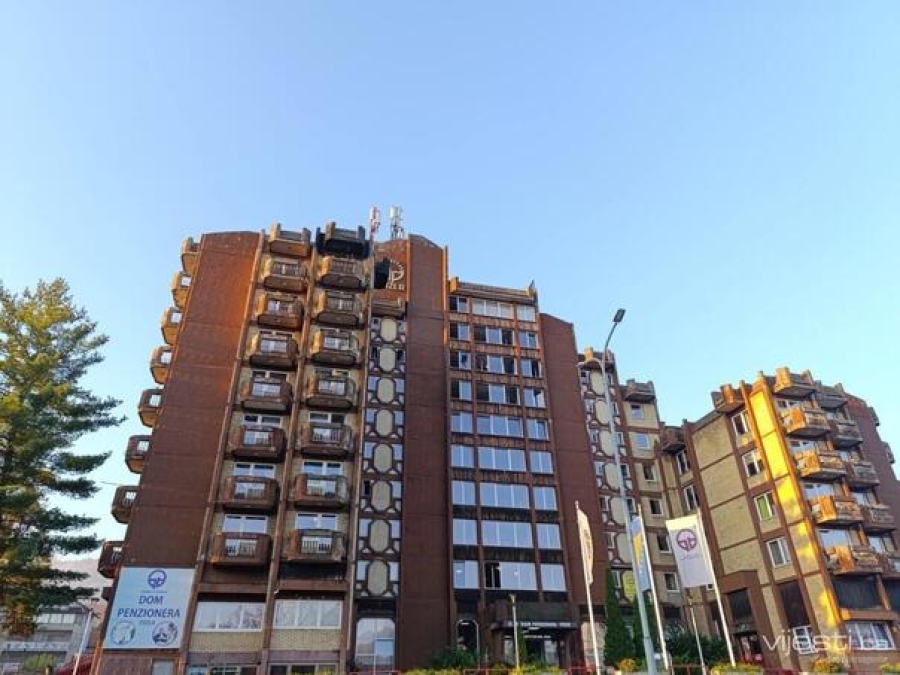 NAKON PROŠLOSEDMIČNOG TRAGIČNOG POŽARA: Osam štićenika Doma penzionera iz Tuzle još uvijek na bolničkom liječenju