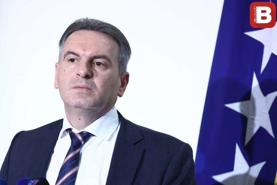 SMAJIĆ UPALIO SVE ALARME: 'Zašto SIPA ne hapsi u Laktašima?'