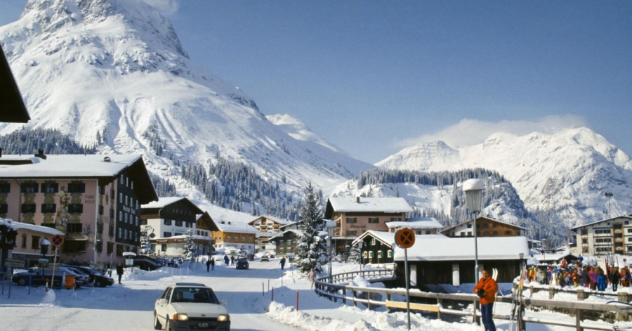 AUSTRIJANCI PONUDILI PLATU OD 2200 EURA, BESPLATAN SMJEŠTAJ, HRANU I STALNE POVIŠICE. NIKO IM SE NE JAVLJA: 'Teže nam je nego ikad'