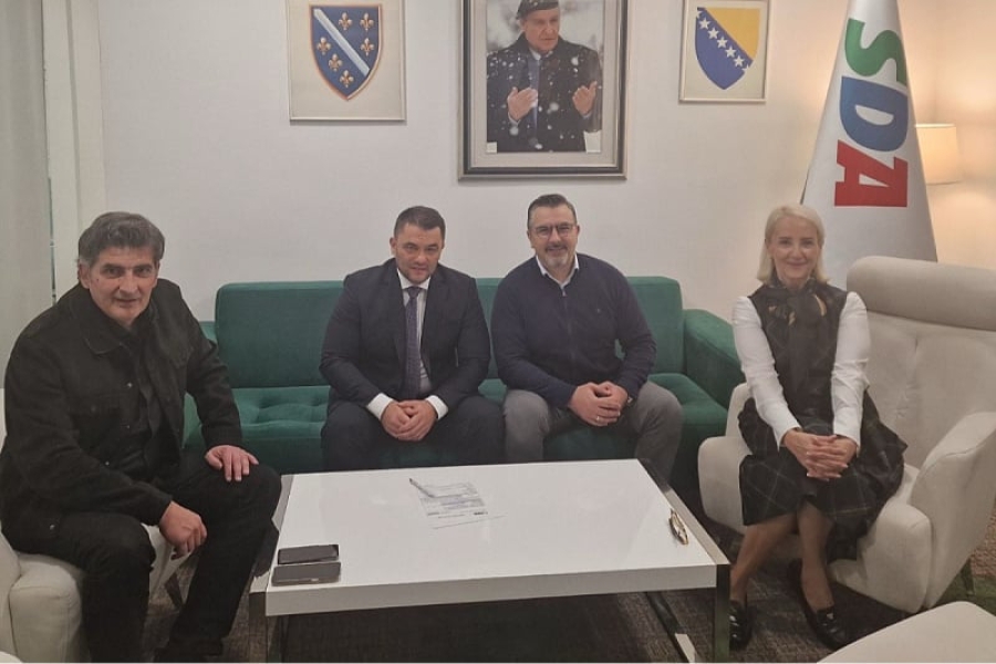 PREDSTAVILI GA KAO POJAČANJE: Federalni zastupnik Mirza Batalović prešao iz NES-a u SDA