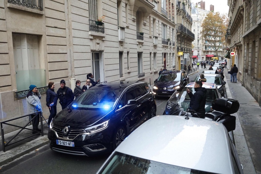 'KRAJ OVE PRIČE TEK TREBA...': Nakon tri sedmice, Sarkozy izašao iz zatvora