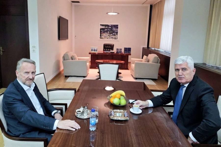 SASTANAK LIDERA HDZ-a i SDA: Uprkos trudu Izetbegović nije mogao sakriti da je u podređenoj poziciji u odnosu na Čovića!