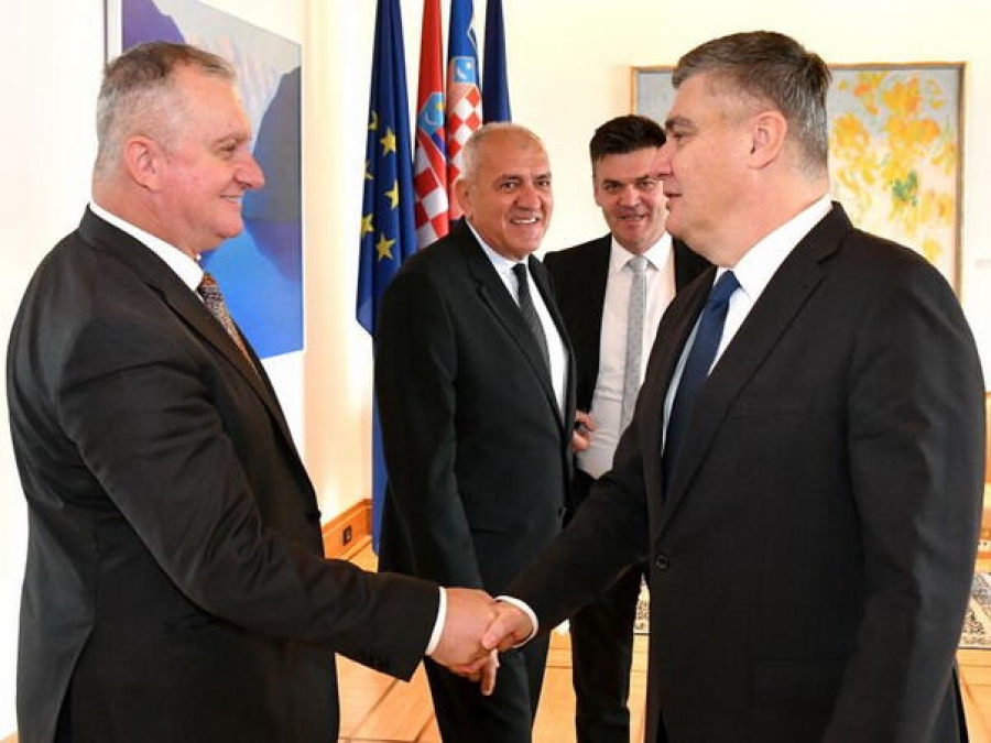 MILANOVIĆ KONTRA ČOVIĆA: Predsjednik Hrvatske u Zagrebu primio Iliju Cvitanovića, Marija Karamatića...