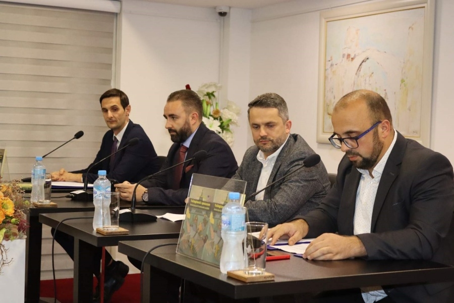 SJEĆANJE NA RUŠENJE STAROG MOSTA: Predstavljena knjiga 'Vašingtonski sporazum - konsocijacija ili kontinuitet podjela' Ermina Veličanina