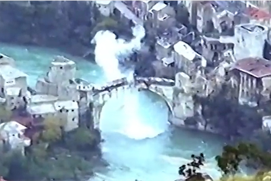 DANI UBIJANJA: 32 godine od rušenja Starog mosta u Mostaru, sve je snimila jedinica Hrvatske vojske...