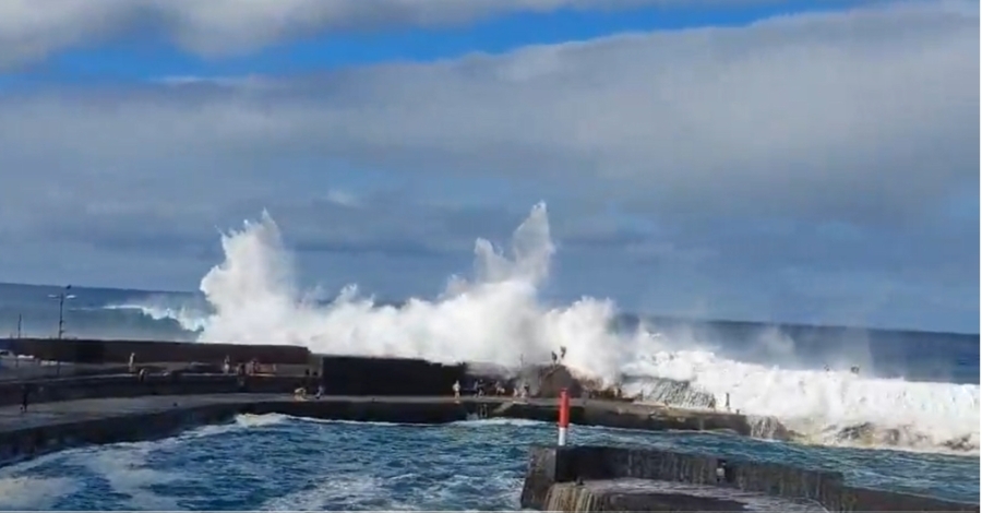 ZASTRAŠUJUĆI SNIMCI SA EVROPSKOG TURSTIČKOG RAJA, MORE JE PROGUTALO LJUDE: 'Stajali smo samo 30 metara dalje i osjećali se bespomoćno'(VIDEO)