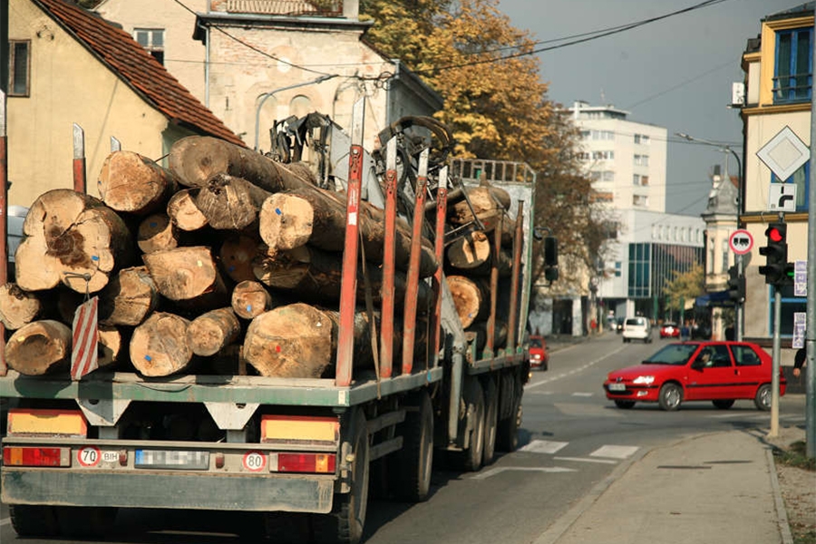 DODIKOV 'BOLJI DIO BiH': Plaće kasne mjesecima, kompanije na koljenima, radnicima duguju milione maraka...