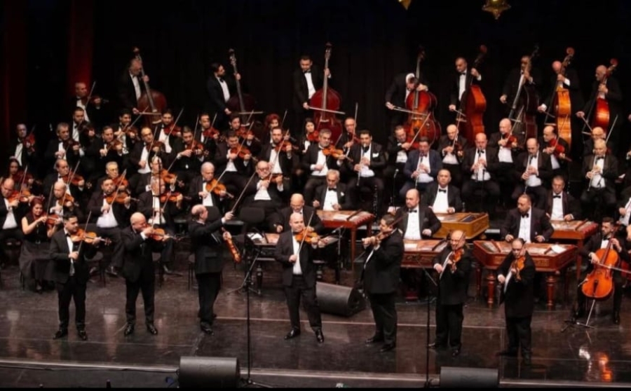 MUZIČKI FENOMEN IZ BUDIMPEŠTE KOJI JE OSVOJIO SVIJET: 'Sto romskih violina' stiže u Sarajevo