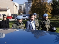 BURNO U SARAJEVU: Demonstranti prate premijera Uka, a on na press konferenciju stigao uz veliku policijsku pratnju (FOTO)