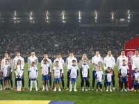 LUDNICA U BEČU: Evo koliko košta karta za večerašnju utakmicu 'na crno' ispred stadiona