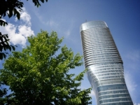 NOVA BLAMAŽA 'ĆACIJA': Na Kuli Beograd 'zablistao' Vuk Karadžić, ali i greška zbog koje se Srbi hvataju za glavu