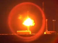 OVO JE TAČAN DATUM KAD ĆE TRUMP TESTIRATI MOĆNU RAKETU: Od ovog oružja strepe i Putin i Xi (VIDEO)