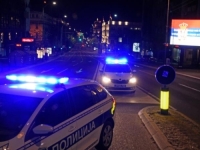 'ČIM JE IZAŠAO IZ ŠKODE NEKO GA JE UPUCAO, MNOGO DJECE BILO NAPOLJU': Komšinica o ranjavanju mladića - 'Istrčali smo izbezumljeni kad smo ČULI PUCNJAVU'