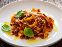 AKO NE ZNATE ŠTA ĆETE OVO POPODNE ZA RUČAK, EVO PRIJEDLOGA: Jelo koje uvijek uspijeva - a uspijeva i nestati s tanjira