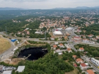 UŽAS U HRVATSKO: U stanu pronađen mrtav muškarac, žena prevezena u bolnicu