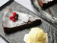 OVO ĆE BITI NAJSOČNIJI KOLAČ KOJI STE PROBALI POSLJEDNJIH DANA: Ali, trebate ga prvo napraviti i to bez brašna