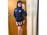 POLICAJKA SUSPENDOVANA ZBOG 'VRELIH' SLIKA: Ogroman dio toga još uvijek je na TikToku