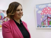 POKLON MOM RODNOM GRADU: Humanitarna izložba Alene Gojak u Historijskom muzeju BiH povodom 20 godina umjetničkog rada