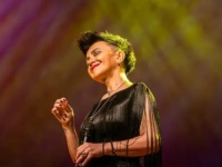 PRIREDILA ČAROBNO VEČE: Amira Medunjanin ponovno oduševila publiku koncertom u rasprodanom Lisinskom