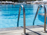 HAOS U SUSJEDSTVU: Izgradio bazen na državnom zemljištu