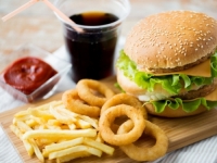 PANIKA U SAD: Šestero mrtvih nakon što su pojeli...