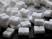 KONAČNO DOBRE VIJESTI: Snažan pad cijena šećera, ali ni to nije sve...