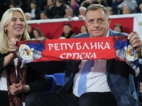 'ZNAČI, GLASAMO ZA KARANA, A DOPIŠEMO DODIKA...': Burne reakcije nakon istupa Željke Cvijanović u Istočnom Sarajevu...