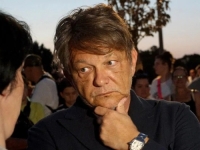 DRAGAN BJELOGRLIĆ NA OBILJEŽAVANJU GODIŠNJICE PADA NADSTREŠNICE U NOVOM SADU UPOZORIO: 'Ko zna šta nas čeka...'