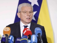 OČAJNO STANJE BOŠNJAČKE POLITIKE: Uplašeni Šefik Džaferović hrabri pogubljenog Christiana Schmidta!