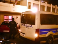 DOK PLENKOVIĆ ZATAŠKAVA SKANDAL: Privedena trojica iz grupe koja je prijetila Srbima u Splitu, otkriven je identitet jednog od napadača...