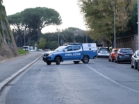 UŽAS U GLAVNOM GRADU EVROPSKE DRŽAVE: Migranti provalili u auto i silovali djevojku (18) pred njenim zaručnikom