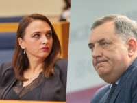 GRAHOVAC U NEVJERICI PITA: 'Da li nas je sve đuture prodao – sa sve imovinom' (VIDEO)