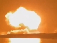 SILOVIT RAKETNI NAPAD NA KLJUČNU RUSKU LUKU: Širi se snimka ogromne eksplozije (VIDEO)