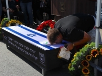 UZ POSREDOVANJE CRVENOG KRSTA: Hamas predao posmrtne ostatke još troje talaca