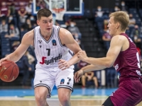 POZADINA 'BIJEGA' REPREZENTATIVCA BIH AMARA ALIBEGOVIĆA SA SICILIJE: Od iznenađenja do finansijskih malverzacija i broda koji tone