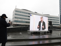 PROTEST UPOSLENIKA BHRT-a PRED ZGRADOM DRŽAVNIH INSTITUCIJA: Podršku dali i brojni novinari drugih medija, građani, sindikati... (FOTO)