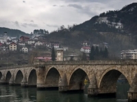 MOST KAO SIMBOL ZLOČINA: U gradu slavne Ćuprije caruju parole, a iz Višegrada poručuju – 'Cilj je isti kao devedesetih!'