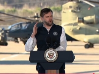 JEDAN OD NAJBIZARNIJIH GOVORA: Potpredsjednik SAD-a se obratio vojnicima uoči Dana zahvalnosti - 'Svi ser*te!' (VIDEO)