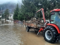 ALARMANTNA SITUACIJA U DVIJE BH. OPĆINE: Zbog poplava obustavljen saobraćaj na magistralnim putevima, poplavljene kuće (VIDEO)