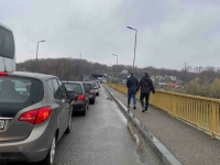 VUČIĆ IH ŠALJE: Kilometarske kolone na ulazu u BiH iz Srbije na dan prijevremenih izbora za predsjednika RS-a