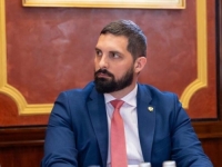 ZASTUPNIK U SKUPŠTINI IZAZVAO BURU: Ispitati veze sudija i tužilaca sa centrima moći