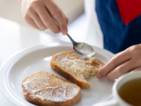 VRLO NEOBIČNO, ALI I VRLO ISTINITO: Vaš način mazanja hljeba puno govori o vašoj ličnosti