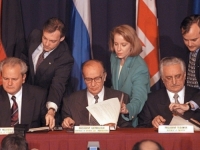 30 GODINA OD PARAFIRANJA DAYTONSKOG SPORAZUMA: Šta su potpisali Tuđman, Milošević i Izetbegović...