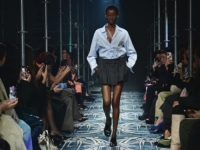 TOPLE I ELEGANTNE: S dolaskom hladnijih dana ove suknje svi žele imati (FOTO)