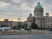 NAPAD ISPRED SKUPŠTINE SRBIJE: Policajci uhapsili jednu osobu zbog sumnje da je nožem...