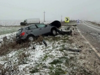 TEŠKA SAOBRAĆAJNA NESREĆA U SRBIJI: U sudaru kombija i automobila poginule dvije osobe