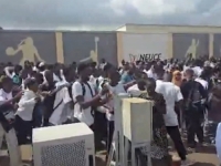 STRAŠNA TRAGEDIJA: Najmanje šestero ljudi poginulo u stampedu tokom regrutacije za vojsku... (VIDEO)