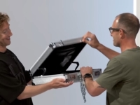 PAMETNI TELEFONI ODLAZE U ZABORAV: Zuckerberg najavio da dolazi nešto novo - neće se svima dopasti (VIDEO)