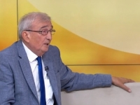 UNIVERZITETSKI PROFESOR U PENZIJI: 'Vučićeva država je od Ćacilenda do Skupštine'